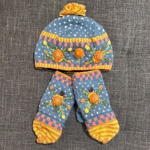 Lost Horizons Wool Hat & Mitten Set Aubrey Handwarmers